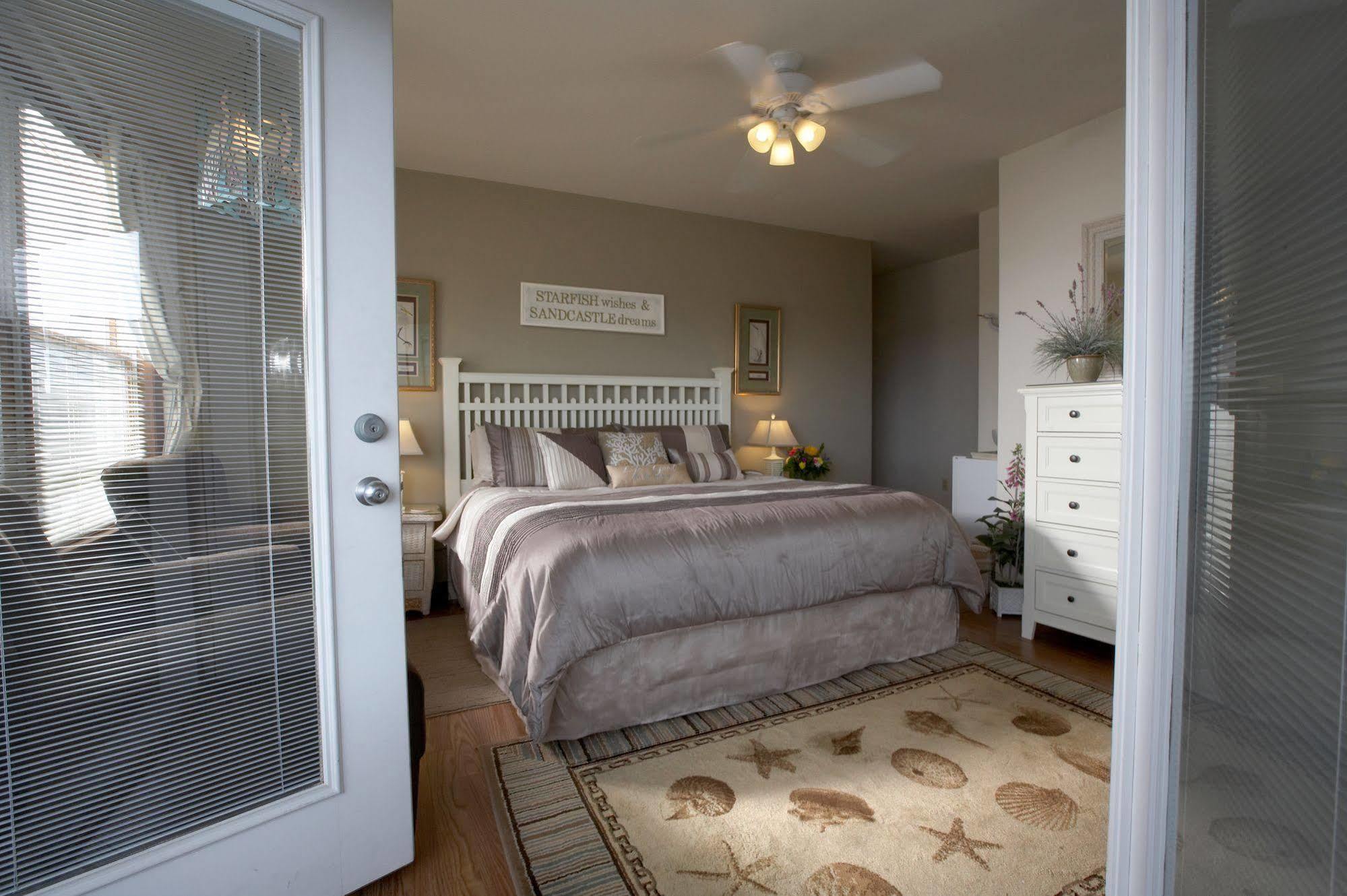 Sand Castle Bed And Breakfast Barnegat Light Экстерьер фото